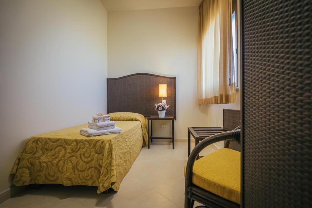 Hotel Costa Azul Balestrate Eksteriør bilde