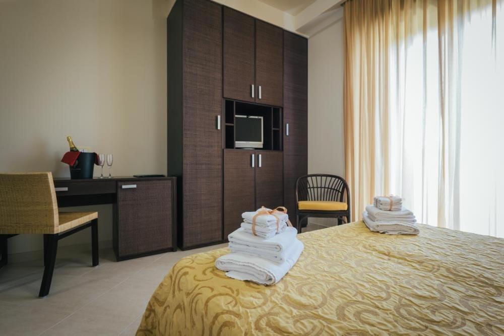 Hotel Costa Azul Balestrate Eksteriør bilde