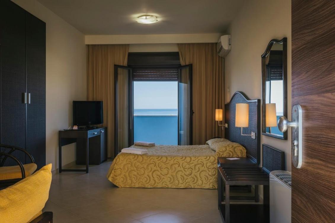 Hotel Costa Azul Balestrate Eksteriør bilde
